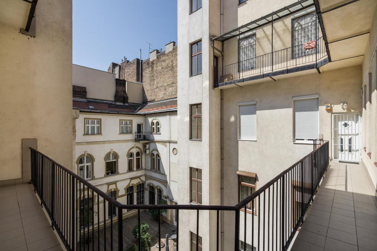 Basilika View Imperial Suite -Sas Street -Need Reservation For Free Parking Budapest Exterior photo
