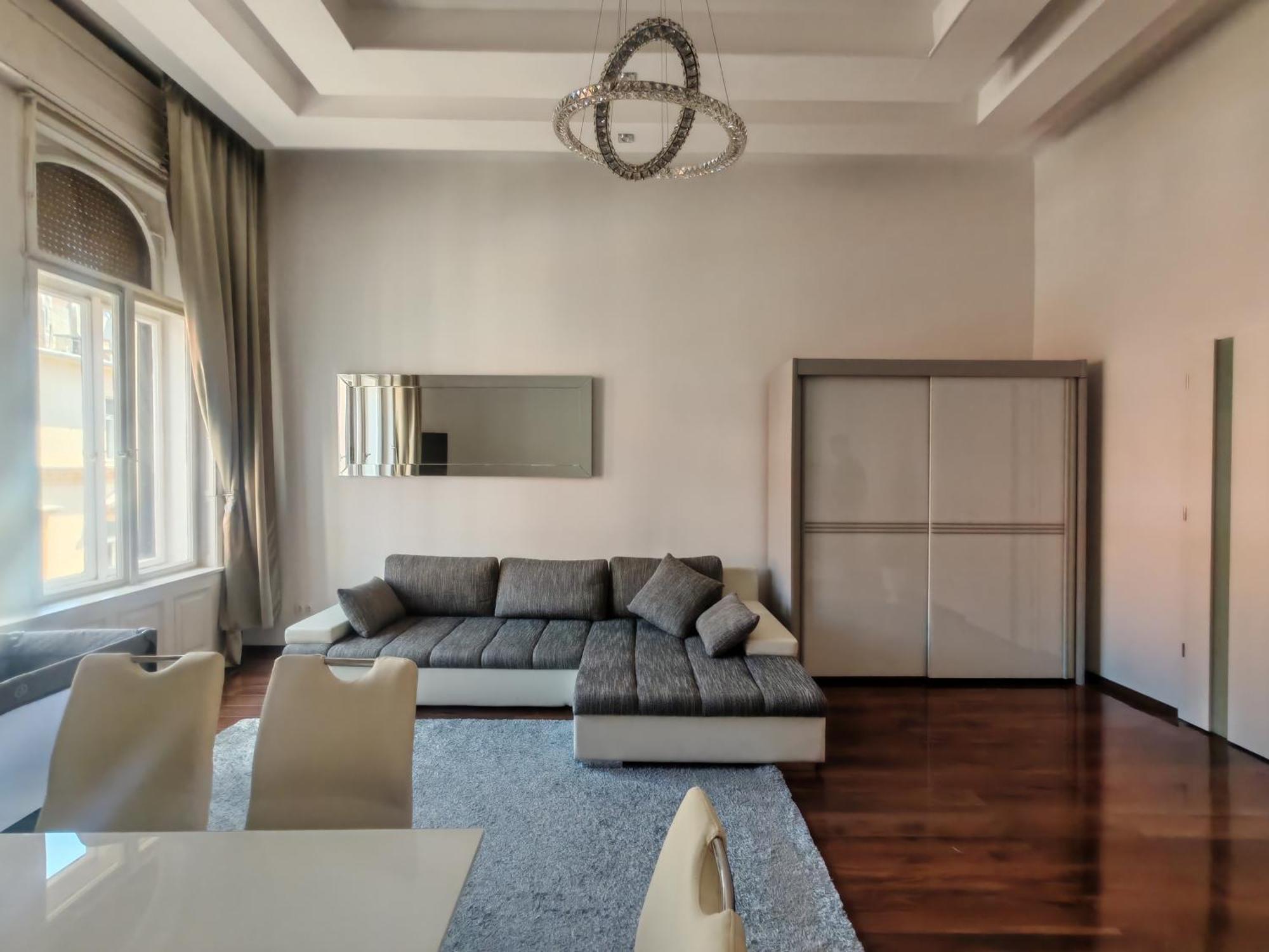 Basilika View Imperial Suite -Sas Street -Need Reservation For Free Parking Budapest Exterior photo